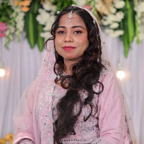 Engagement makeup with soft glam look