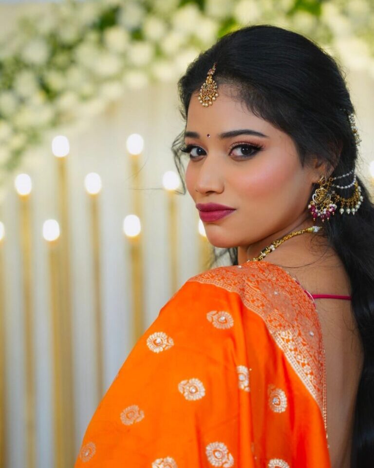 Best Makeup Artist in Hyderabad creating party guest makeup look