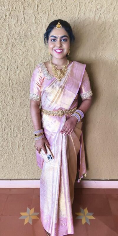 Elegant family makeup for wedding function